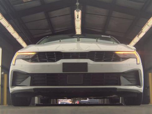 Used 2025 Kia K5 EX FWD image 3