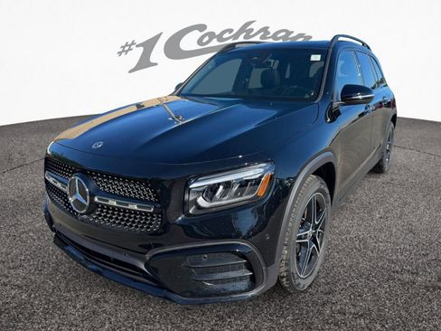 New 2025 Mercedes-Benz GLB 250 4MATIC image 4