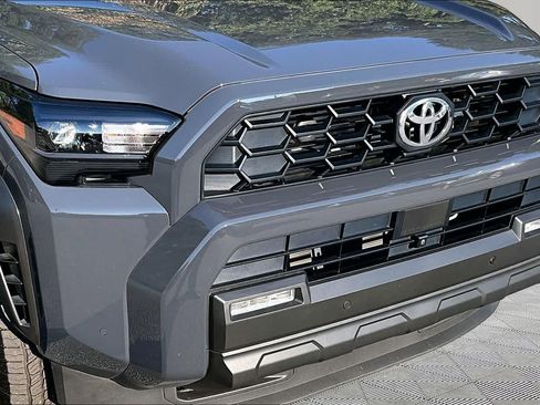 Used 2025 Toyota 4Runner TRD Off-Road Premium AWD/4WD image 30
