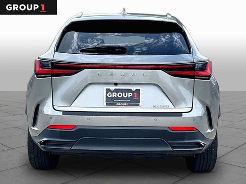 Used 2024 Lexus NX 250 FWD image 5