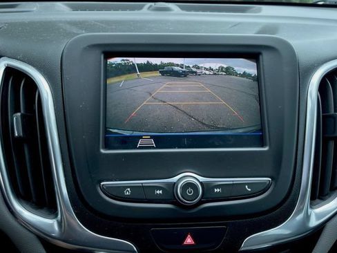 Used 2020 Chevrolet Equinox LS FWD image 15