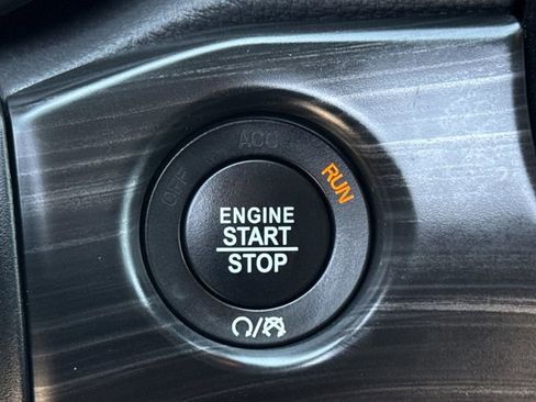 Used 2019 Jeep Grand Cherokee Limited RWD image 22