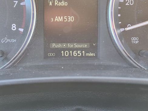 Used 2016 Toyota Highlander XLE image 27