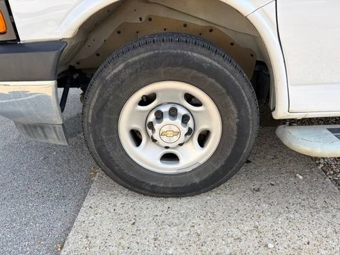 Used 2025 Chevrolet Express 2500 w/ Driver Convenience Package RWD image 17