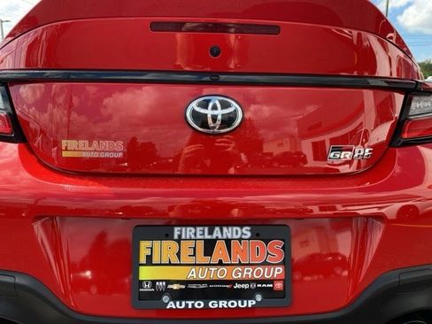 New 2025 Toyota GR86 Premium image 17