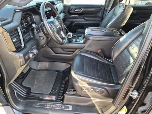 Used 2022 GMC Sierra 1500 AT4X image 11