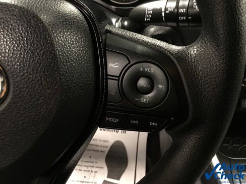 Used 2020 Toyota RAV4 XLE w/ Convenience Package image 47