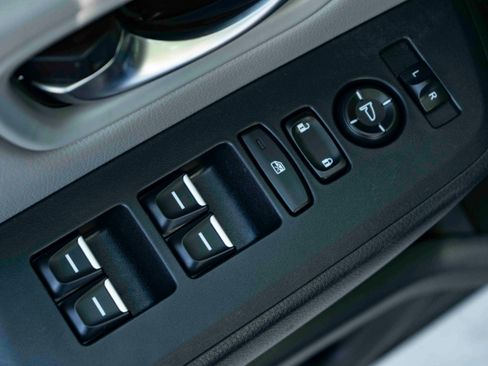 Used 2024 Honda Pilot Touring image 38