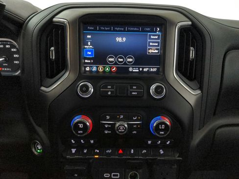 Used 2021 GMC Sierra 2500 Denali w/ Technology Package AWD/4WD image 25