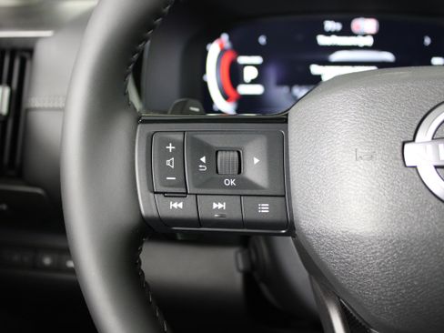 New 2026 Nissan Pathfinder Platinum w/ Cargo Package FWD image 12