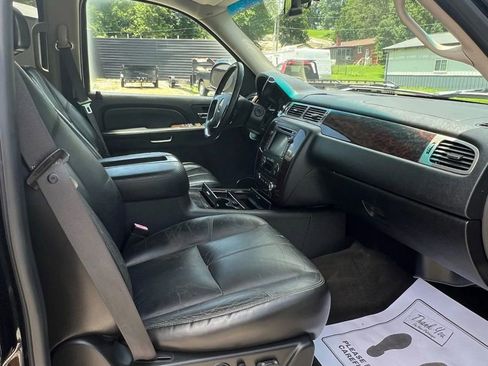 Used 2008 GMC Yukon Denali image 12