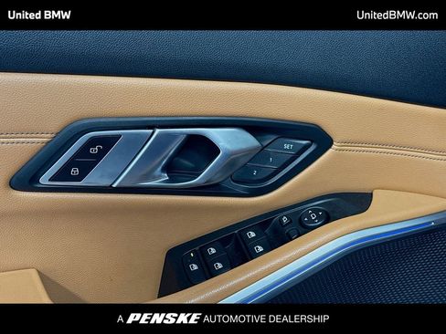 Used 2019 BMW 330i Sedan w/ M Sport Package image 3