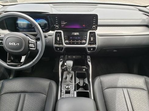 Used 2023 Kia Sorento SX AWD/4WD image 15