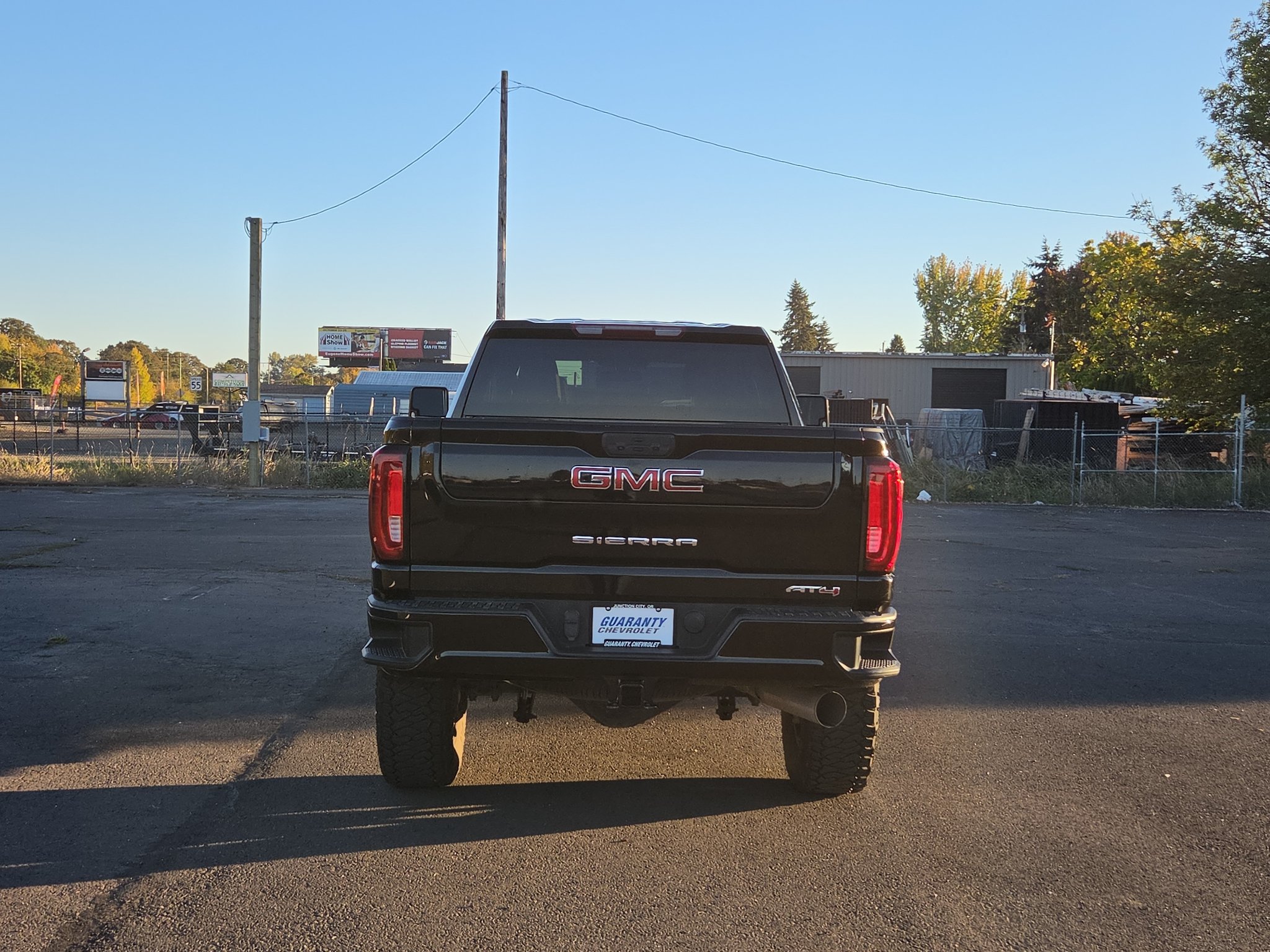 Used 2022 GMC Sierra 2500 AT4 AWD/4WD image 9