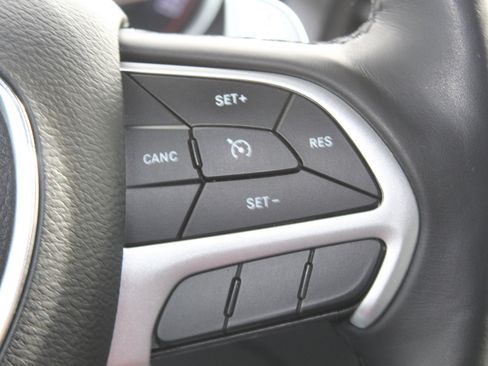 Used 2018 Dodge Challenger GT w/ Driver Convenience Group image 9