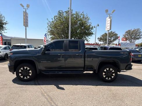 Used 2020 Chevrolet Silverado 2500 Custom w/ Custom Value Package AWD/4WD image 2