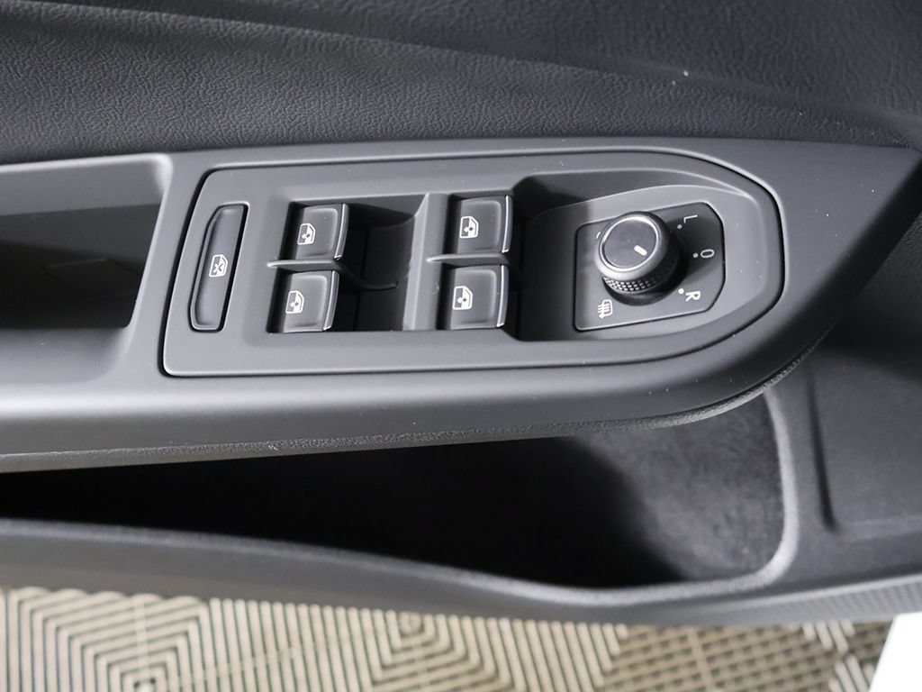 Used 2026 Volkswagen Golf R AWD/4WD image 39