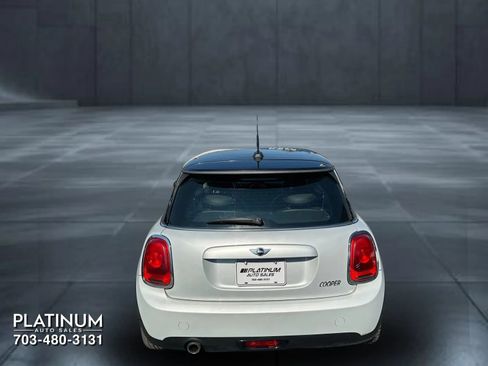 Used 2015 MINI Cooper 2-Door Hardtop image 5