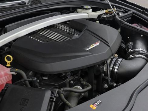 Used 2019 Cadillac CTS V w/ Luxury Package image 40