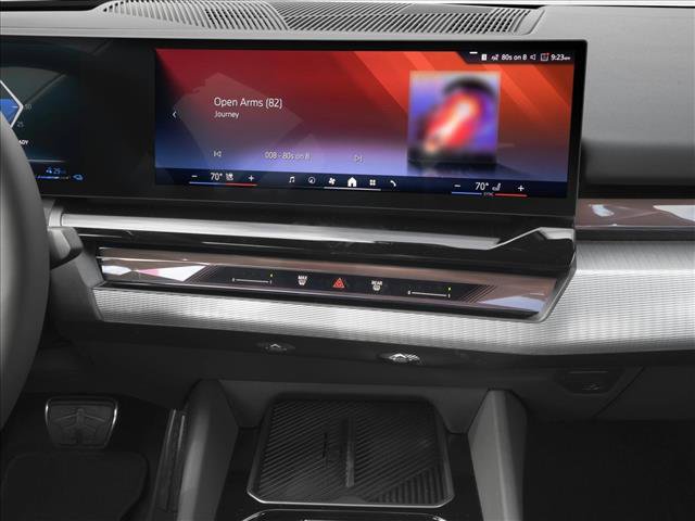 New 2027 BMW 550e xDrive w/ Executive Package AWD/4WD image 7
