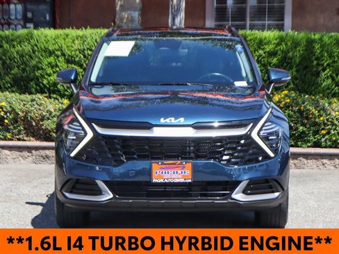 Used 2025 Kia Sportage EX w/ EX Premium Package AWD/4WD image 3