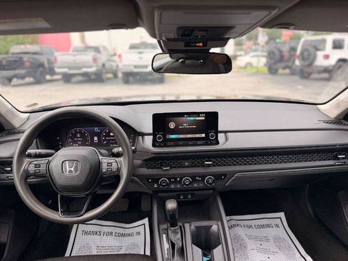 Used 2024 Honda Accord EX image 17