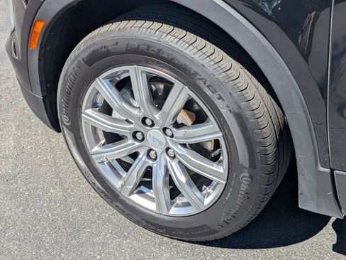 Used 2023 Cadillac XT4 Premium Luxury image 13