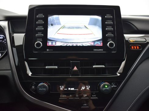 Used 2023 Toyota Camry SE image 15
