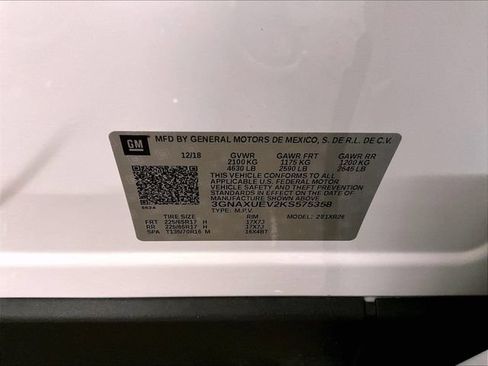 Used 2019 Chevrolet Equinox LT w/ Sun & Navigation Package AWD/4WD image 32