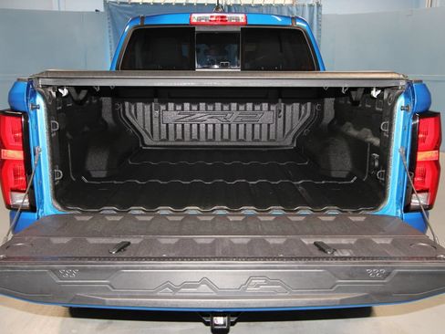 Used 2023 Chevrolet Colorado ZR2 w/ ZR2 Convenience Package III AWD/4WD image 41