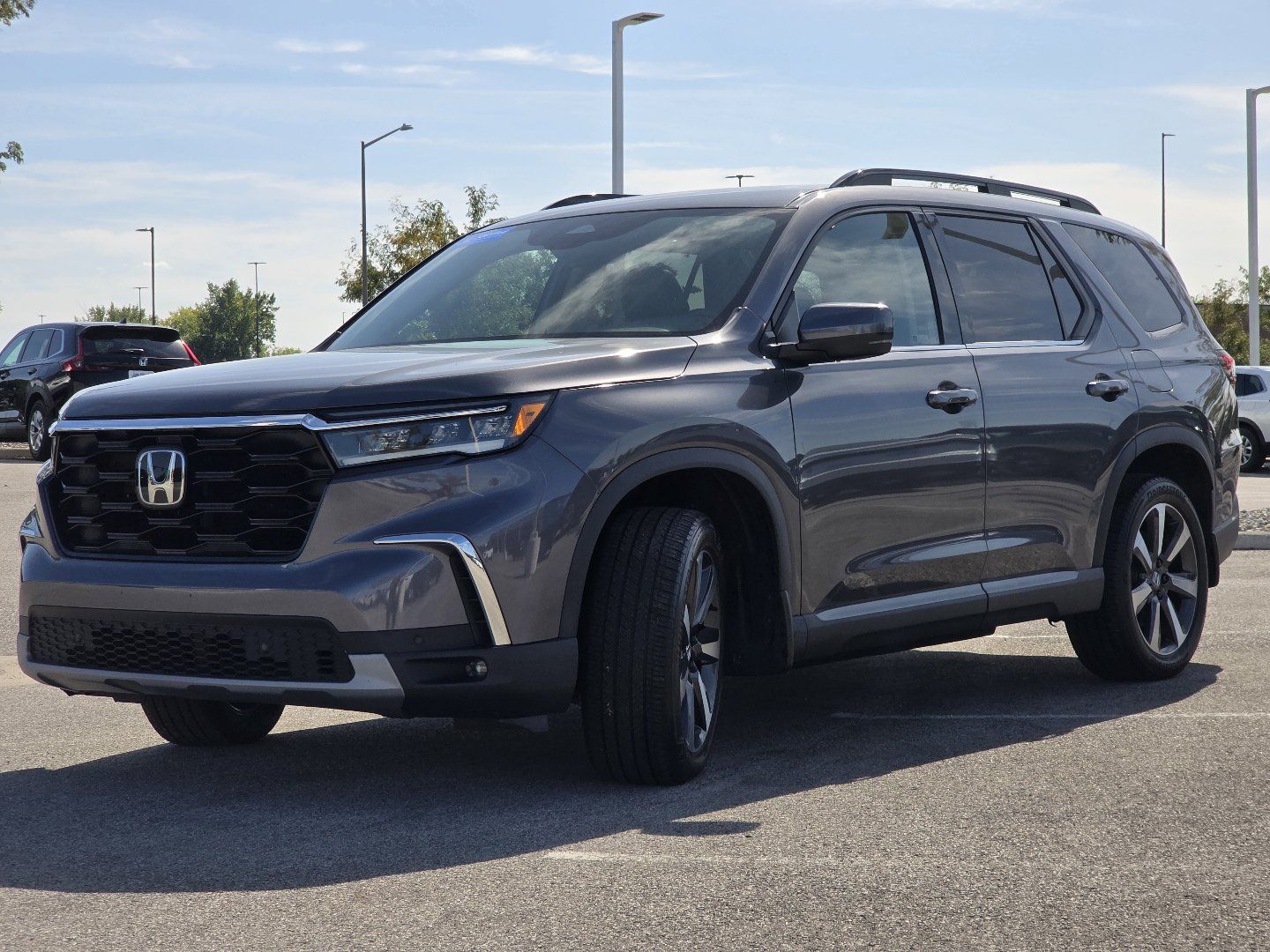 Certified 2025 Honda Pilot Touring image 11