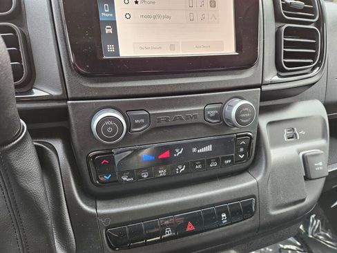 Used 2025 RAM ProMaster 2500 w/ Convenience Group image 23