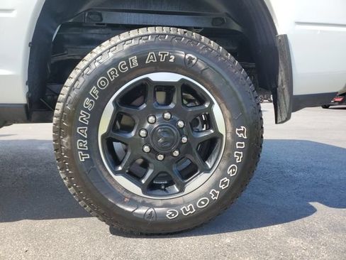 Used 2026 RAM 2500 Laramie AWD/4WD image 9