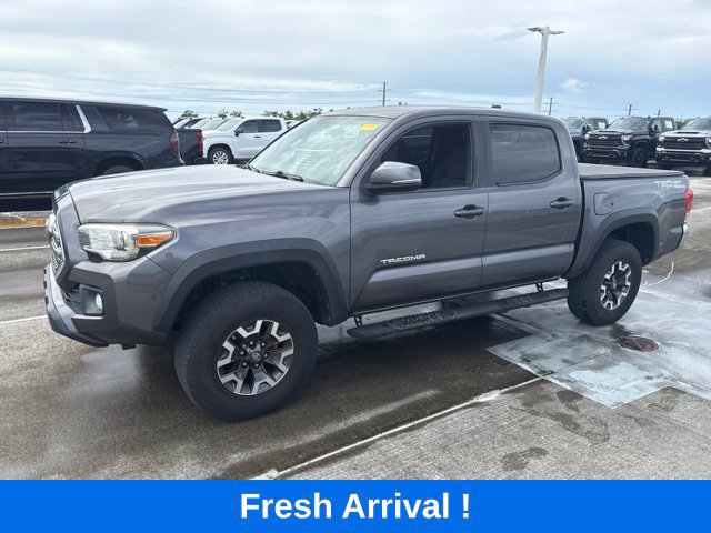 Used 2017 Toyota Tacoma TRD Off-Road w/ Tow Package RWD image 1