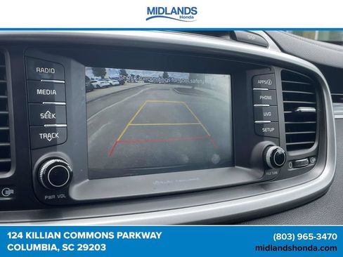 Used 2017 Kia Sorento FWD w/ LX Convenience Package image 24