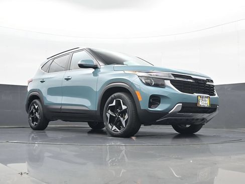 Used 2024 Kia Seltos EX AWD/4WD image 24