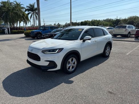 Used 2023 Honda HR-V LX image 1