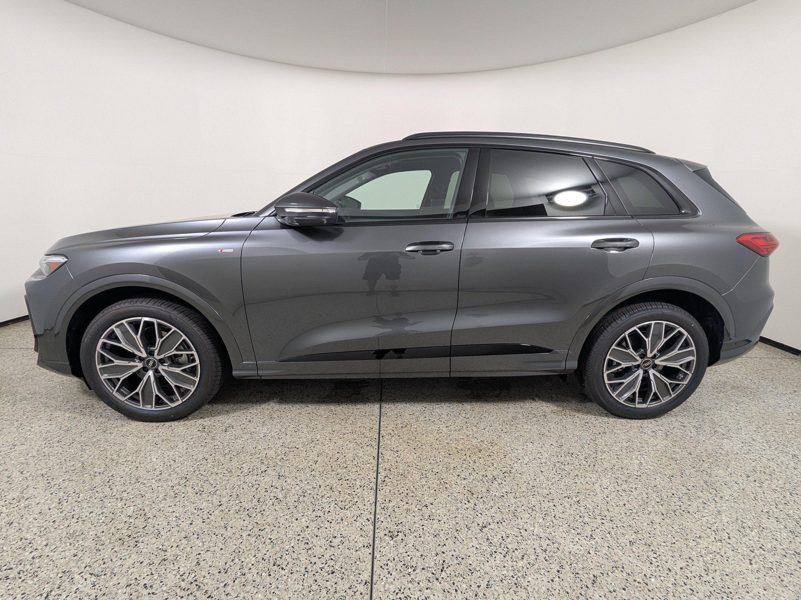 New 2026 Audi Q5 Prestige AWD/4WD image 4