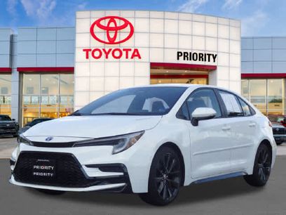 Used 2023 Toyota Corolla SE w/ SE Package