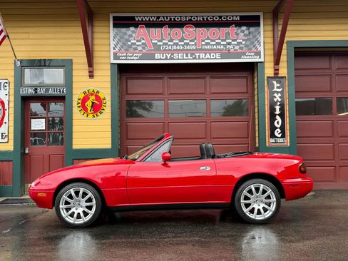 Used 1990 MAZDA MX-5 Miata RWD image 18