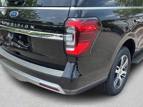 Used 2024 Ford Expedition Limited RWD image 40