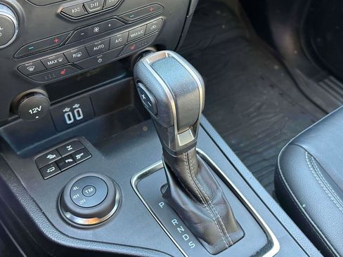 Used 2023 Ford Ranger Lariat w/ FX4 Off-Road Package image 27