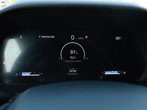 Used 2024 Jeep Grand Cherokee Altitude AWD/4WD image 12