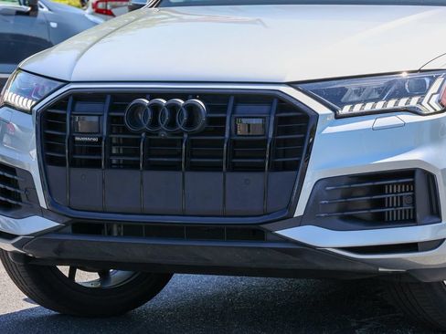 Used 2023 Audi Q7 3.0T Premium Plus AWD/4WD image 32