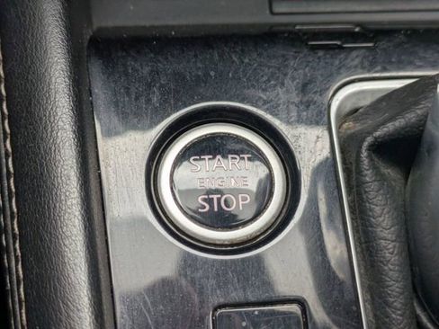 Used 2022 Nissan Kicks SV image 29