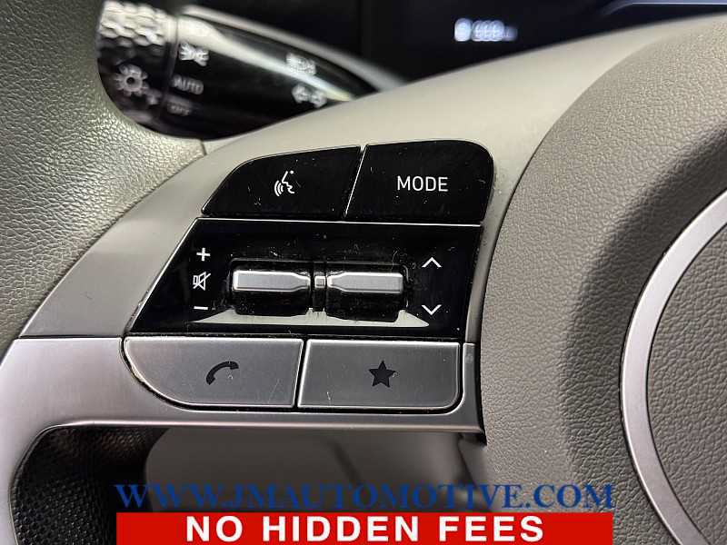 Used 2024 Hyundai Elantra SEL FWD image 36