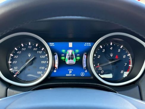 Used 2019 Maserati Ghibli S image 32