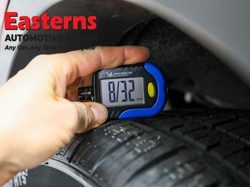 Used 2023 Mitsubishi Outlander SEL image 27