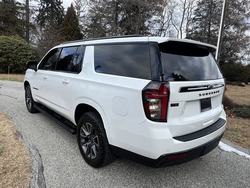 Used 2023 Chevrolet Suburban Z71 w/ Luxury Package image 8