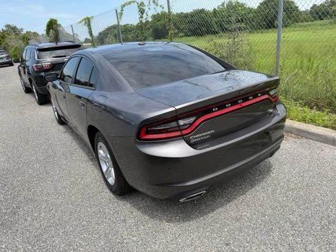 Used 2020 Dodge Charger SXT RWD image 4